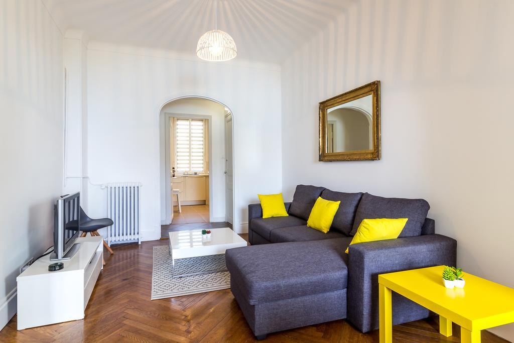 Beautiful Apartment By The Sea Front Ница Екстериор снимка