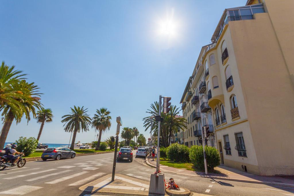 Beautiful Apartment By The Sea Front Ница Екстериор снимка