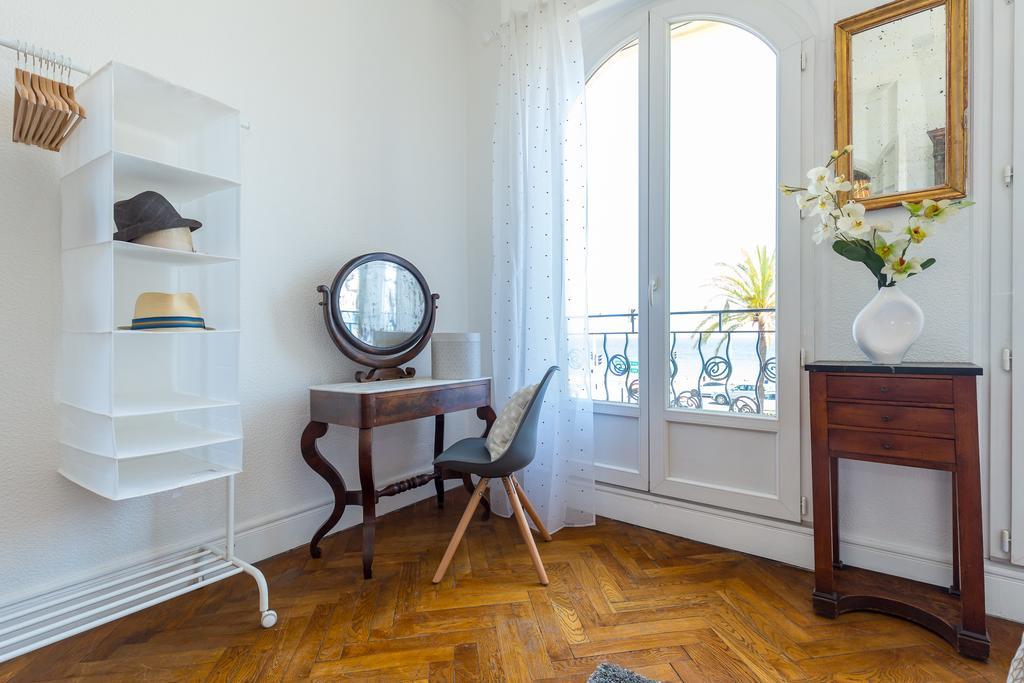 Beautiful Apartment By The Sea Front Ница Екстериор снимка